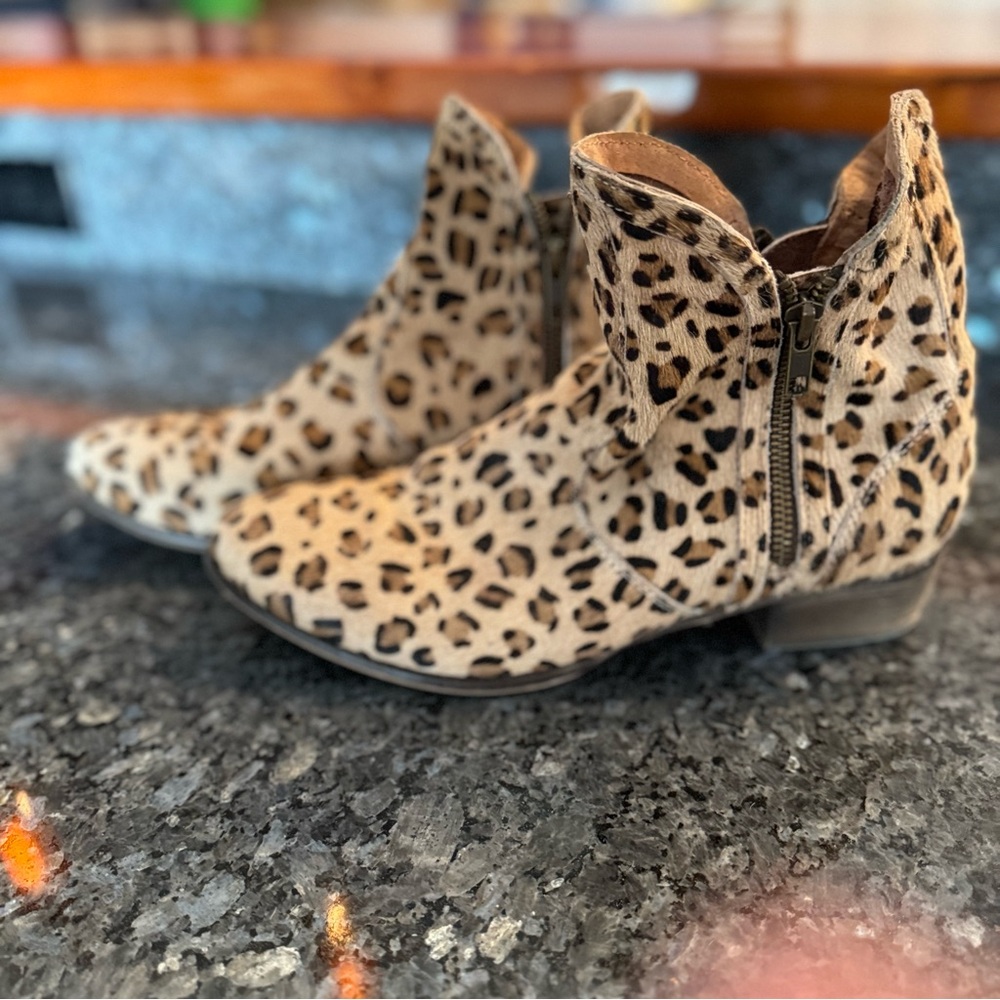 Sanchelles Las Angeles Leopard Pony Hair boots